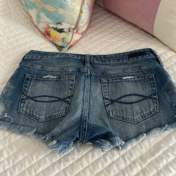 Abercrombie jean shorts - Picture 3 of 8